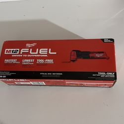 Milwaukee FUEL M18 Multi - Tool