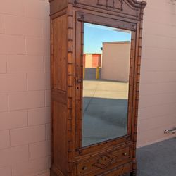 Vintage armoire