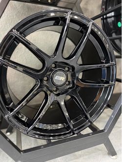 New rims 18x8.5 5x114.3