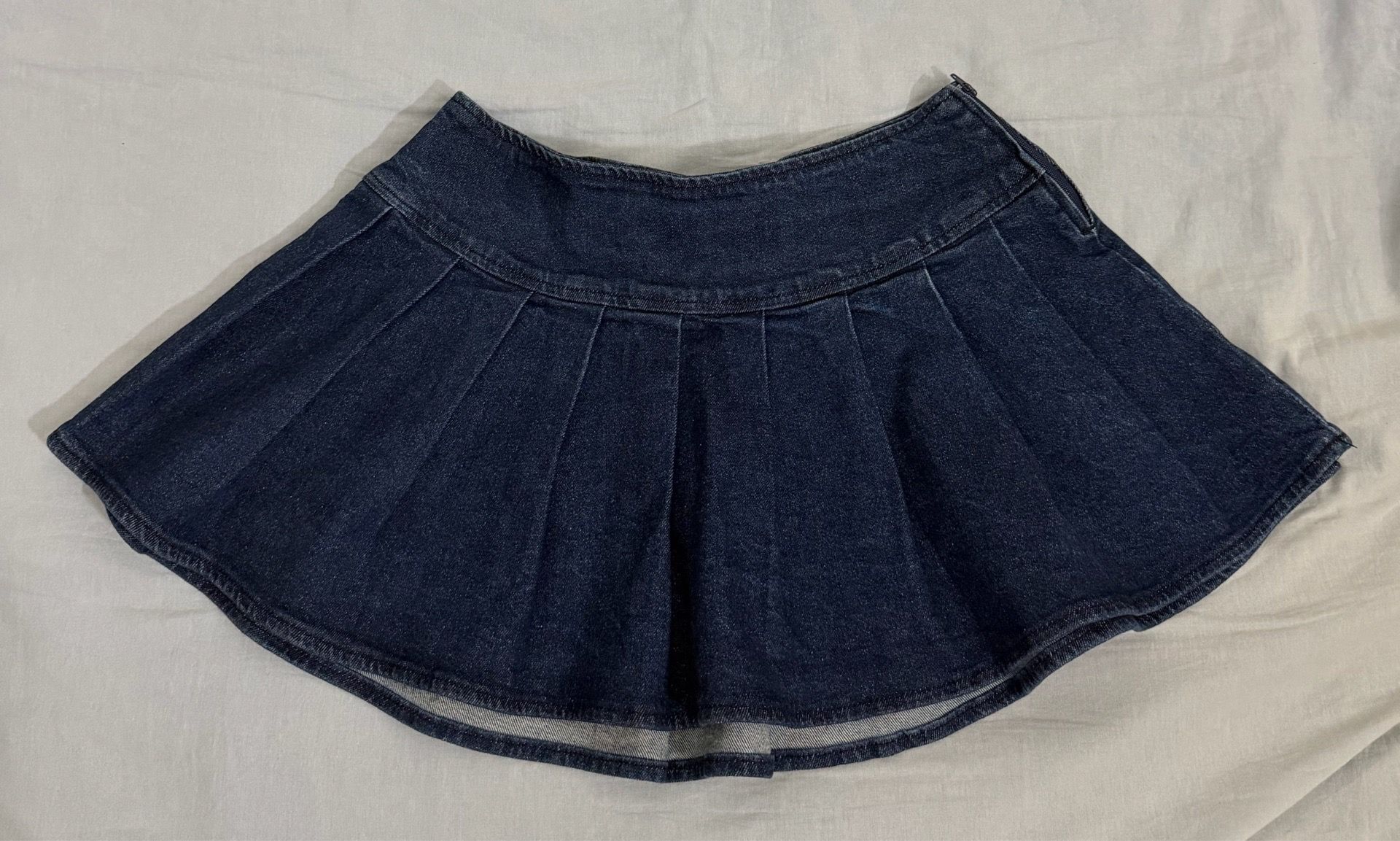 Hot Topic Demin Skirt