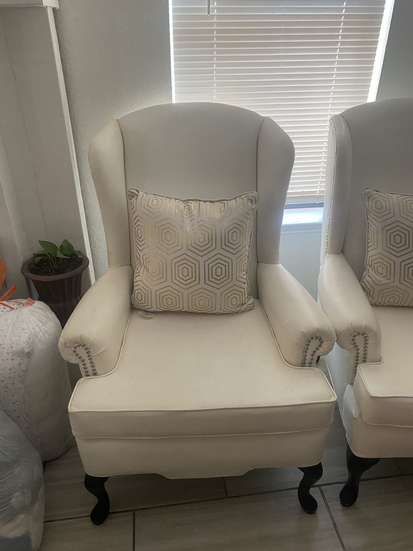 Par De Sillas Elegantes
