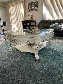 White Center Table
