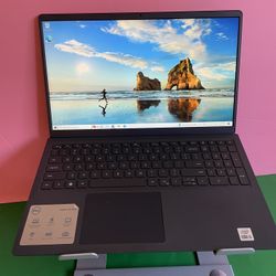 Dell Inspiron 15.6” FullHD Touch Screen intel  i5 10th Generation 8GB RAM 256GB SSD (2022 Model) Good Laptop 