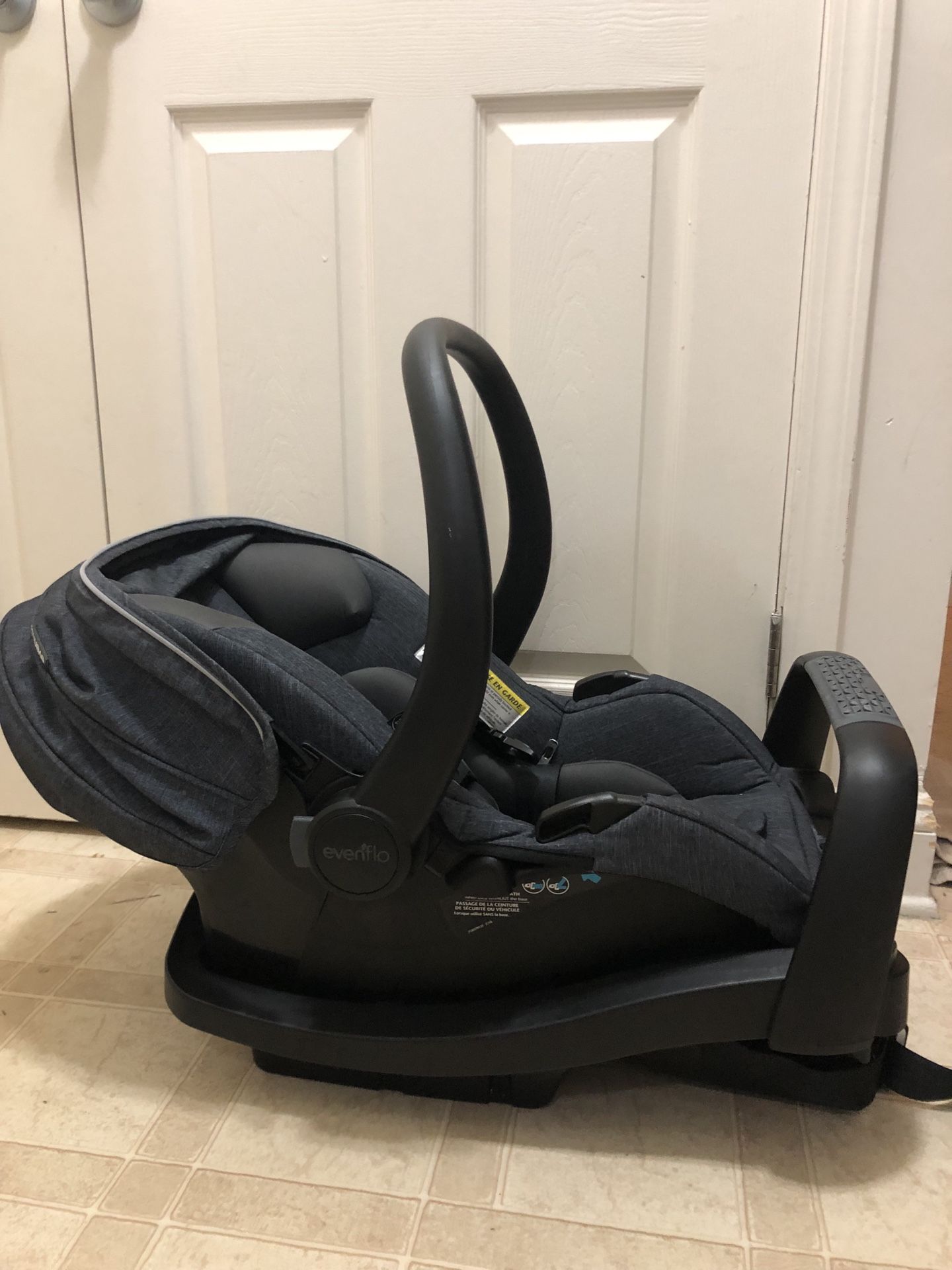 Evenflo Xpand car seat & base