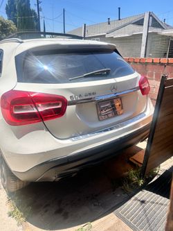 MERCEDES GLA250 Parts