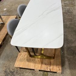 Hand Crafted Natural Marble Dining Set 