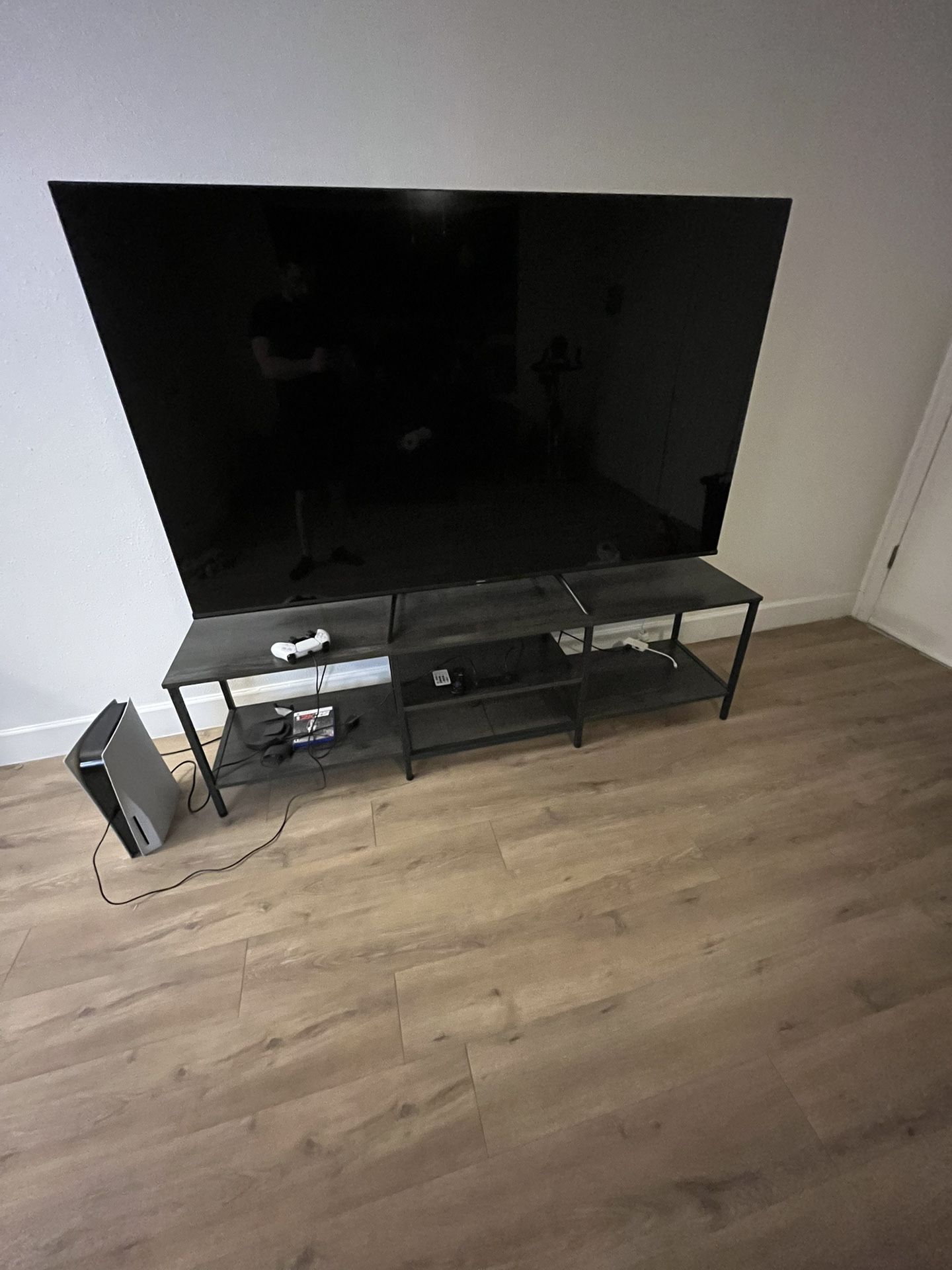 TV Stand 75 Inches