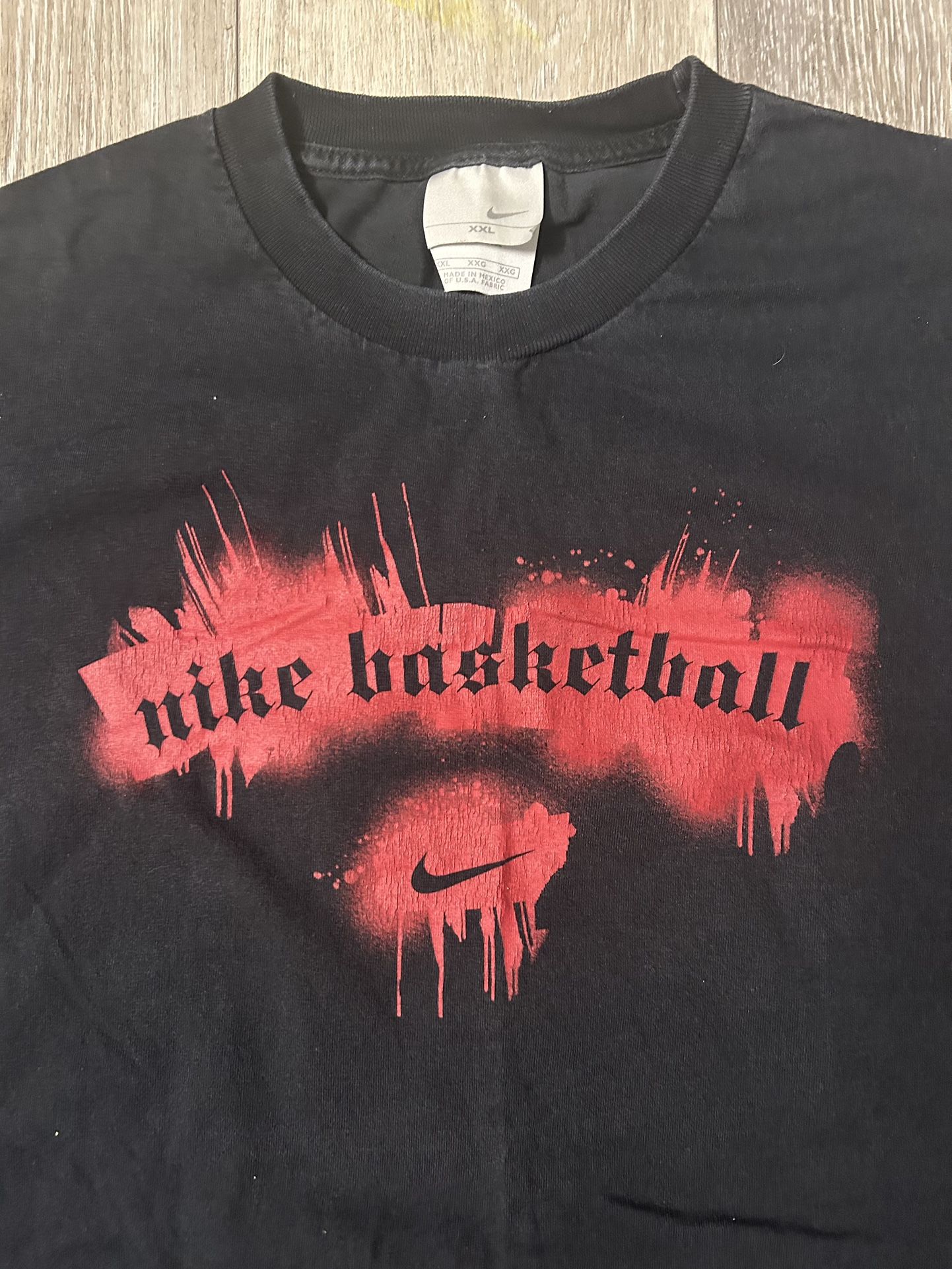 VINTAGE NIKE SHIRT (GRAIL)