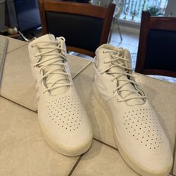 adidas Tubular