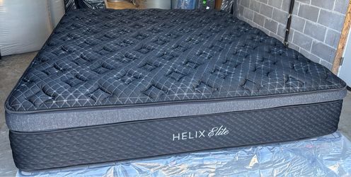Helix Midnight Elite King Mattress- Like New