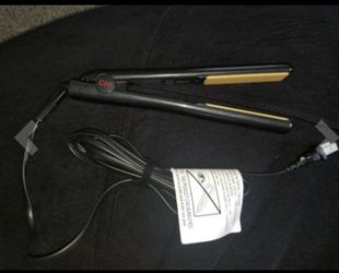 CHI G2 Ceramic and Titanium 1 1/4" Straightening Hairstyling Iron