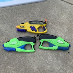 Gremlin Water Warriors Gun Spray Gun Pool Toys Lot of 3