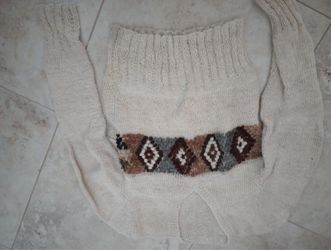Large woman’s South American sweater