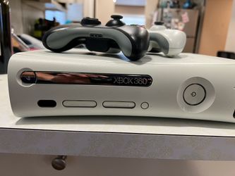 X Box 360, controllers and games