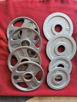 OLYMPIC. 2" HOLE 35LB PLATES TOTAL MIXED BRANDS
6-5s. 2-2.5s
11525 S HALSTED /7111.S WESTERN
35$ CASH ONLY AS IS