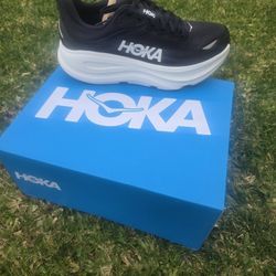 Hoka Tennis 