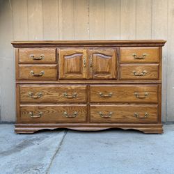Gorgeous Oak dresser or console 