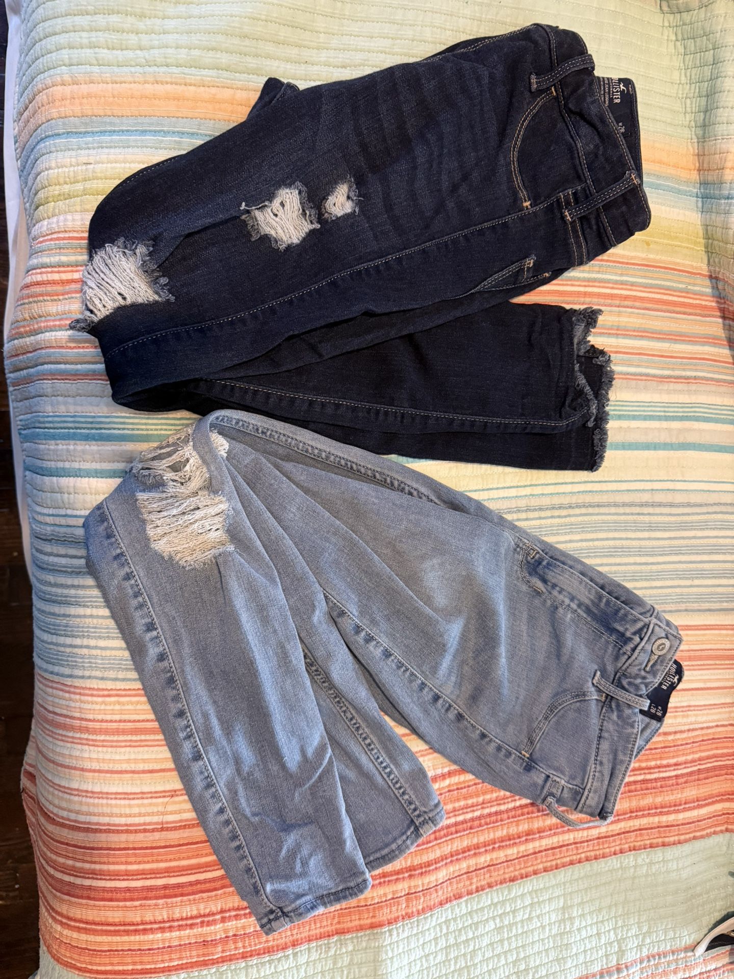 Hollister Ripped Skinny Jeans
