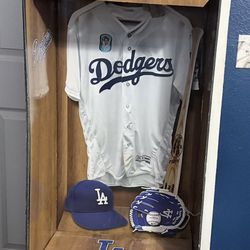 Linerboard Sports Locker Dodger Decor