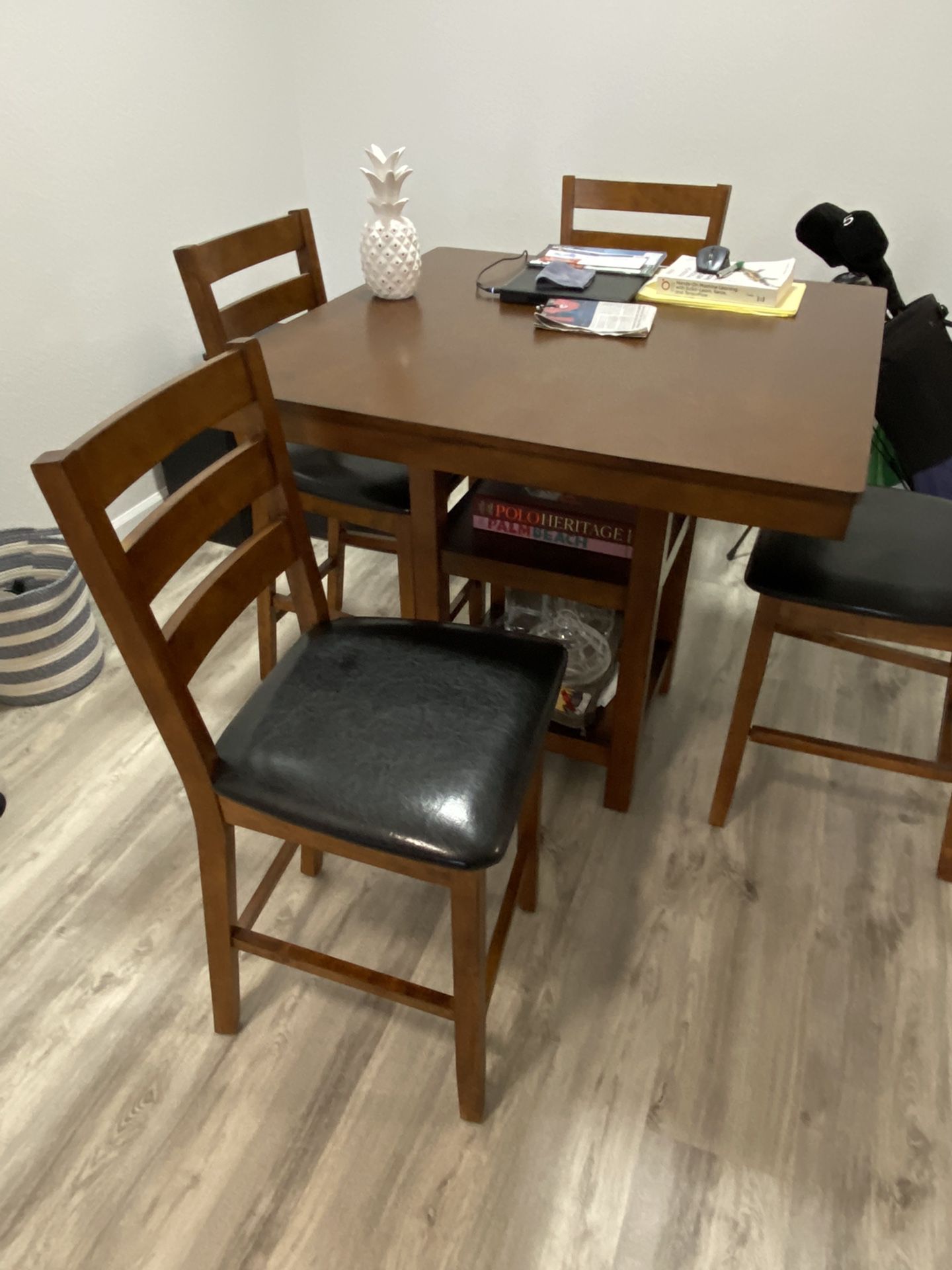 Practically Brand new Kitchen Table 
