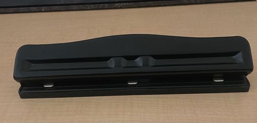 Antelope 3 Hole Puncher