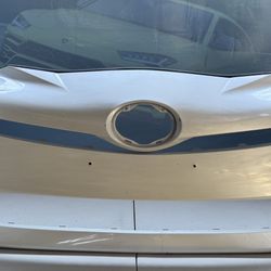 16-18 TOYOTA PRIUS FRONT BUMPER COVER 