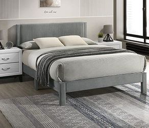 Queen Platform Bed Frame in Light Grey Upholstery