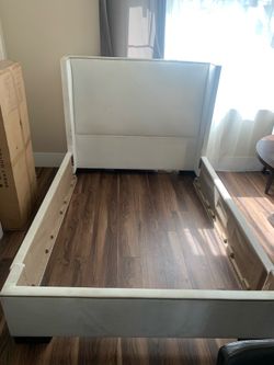 White full size bed