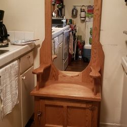 Chair With Mirror
