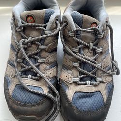 🥾 Hiking Shoes for Sale – Great Condition!