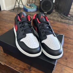 Air Jordan 1low