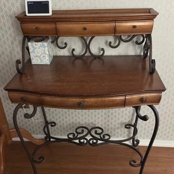 Entrance Table