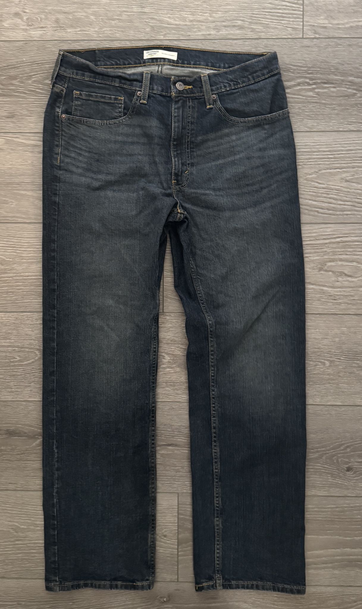 Brand New Levi’s Relaxed Straight Jeans 34/32 Men’s