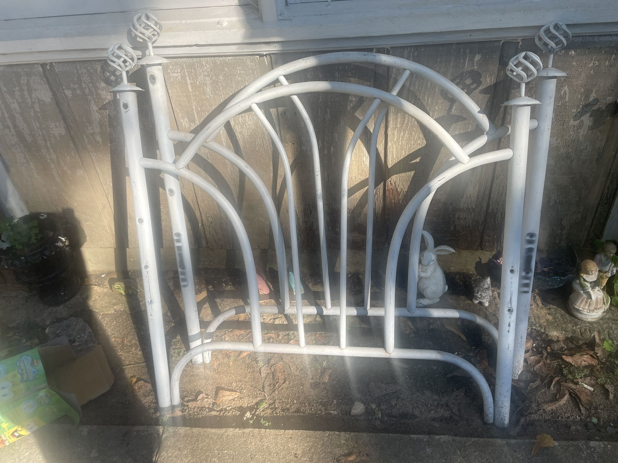 Twin Size Metal Headboard And Footboard