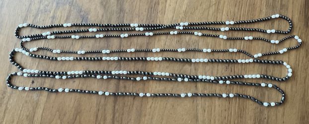 Four strand hematite and pearl necklaces