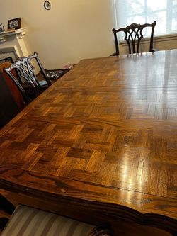 Traditional Wood Dining Table + 6 Chairs