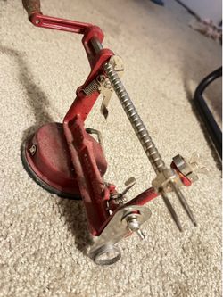 Vintage HALL Duo-Slices Apple Peeler, Corer & Slicer – Cast Iron Suction Base