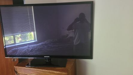 Memorial Day garage sale every Saturdays and Sundays from 9 am to 3 PM. Everything is for sale