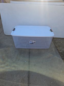 116 Qt Starlite Ultra Latch Storage Box