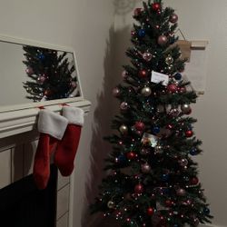 Free 7 ft Christmas Tree