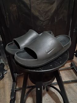 Nike Calm Men's Slides. Size 12.