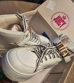Juicy Couture Shoes 9.5