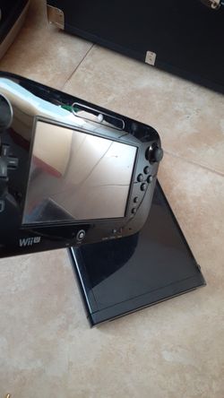 Nintendo Wii U (no wires,cables,power)