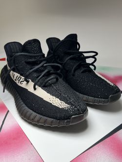 Yeezy Boost 350 V2 Oreo Size 9.5