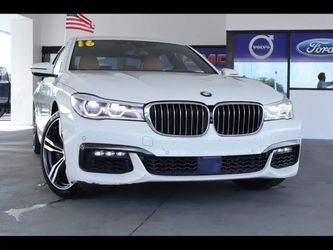 2016 BMW 750i