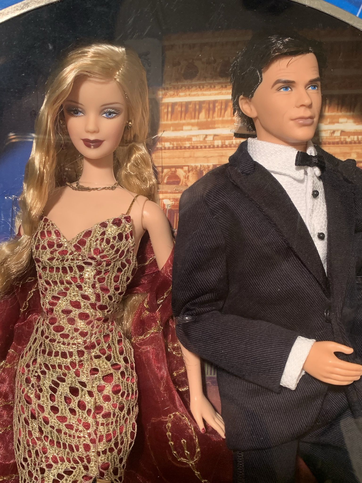 2002 James Bond 007 Ken and Barbie Giftset