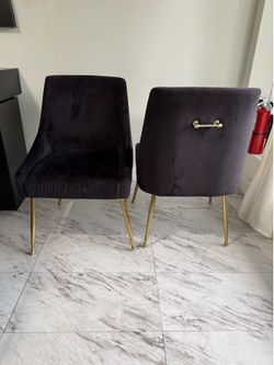 (4) black chairs set