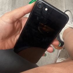 iPhone 7 32GB Unlocked 