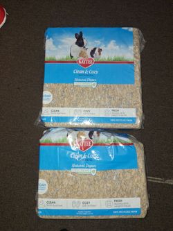 Kaytee Clean & Cozy Natural Paper Pet Bedding (2 Bags)