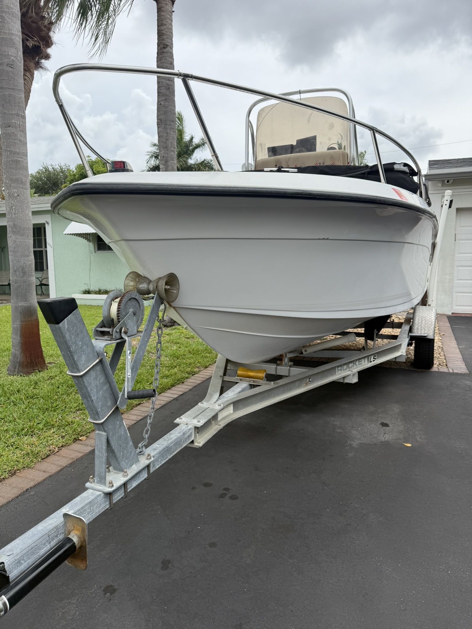 Sea swirl Boat